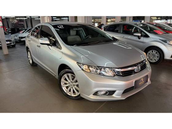 HONDA CIVIC 1.8 LXL 16V FLEX 4P AUTOMÁTICO